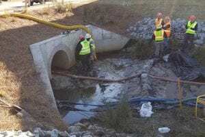 Vac•Con Recycler -Working in a culvert